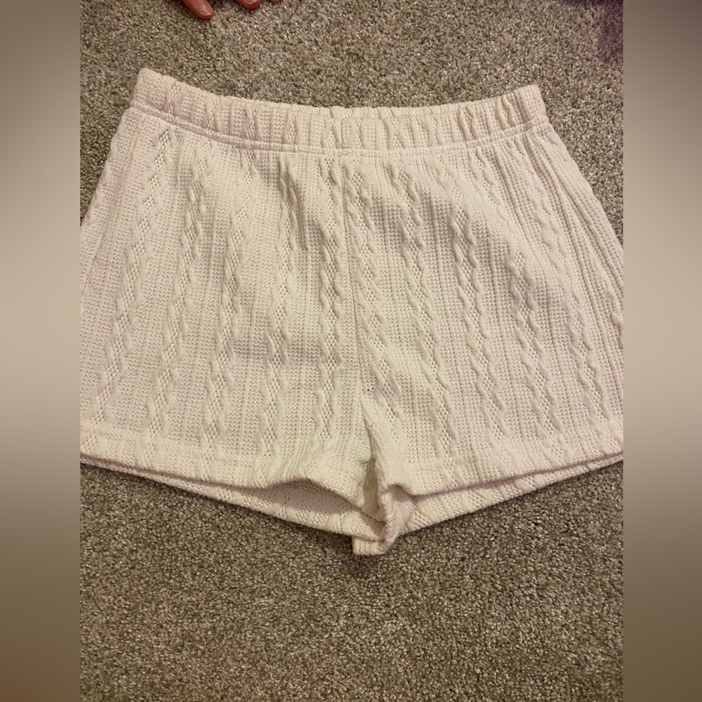 White shein xs shorts.